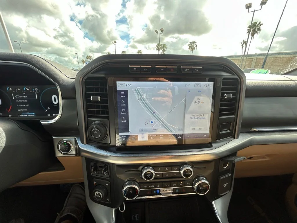 Used 2023 Blue Ford Lariat image 14