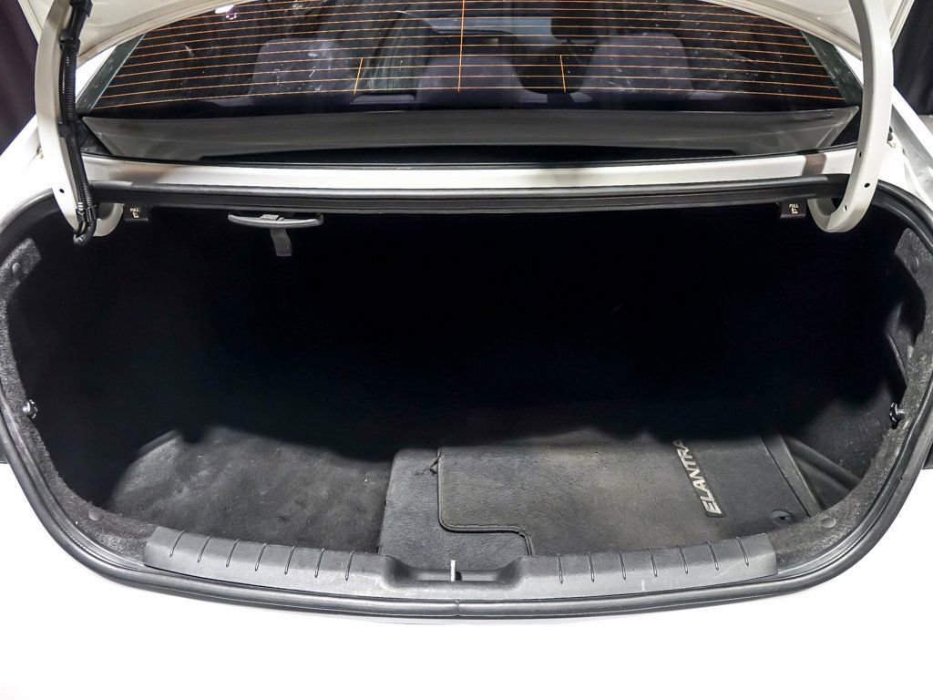 2020 HYUNDAI ELANTRA - Image 28