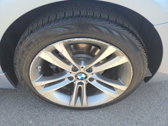 Used 2013 Liquid Blue Metallic BMW 328i xDrive image 24