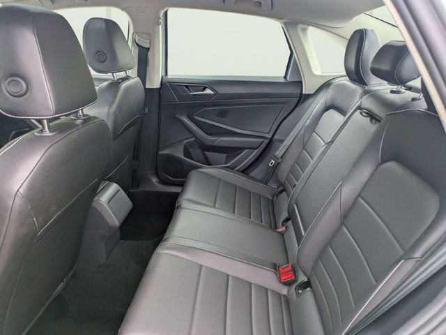 Used 2024 Silver Volkswagen 1.5T SE image 12