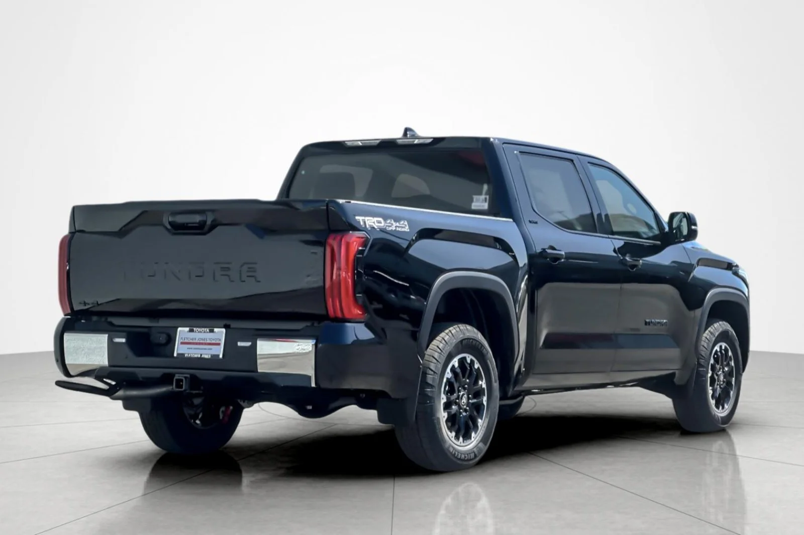 New 2026 Midnight Black Metallic Toyota  SR5 image 5