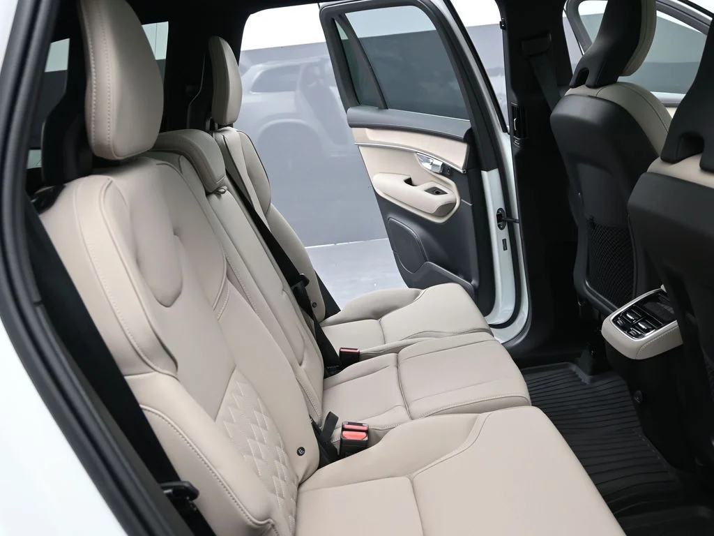 New 2026 Crystal White Volvo Plus image 19
