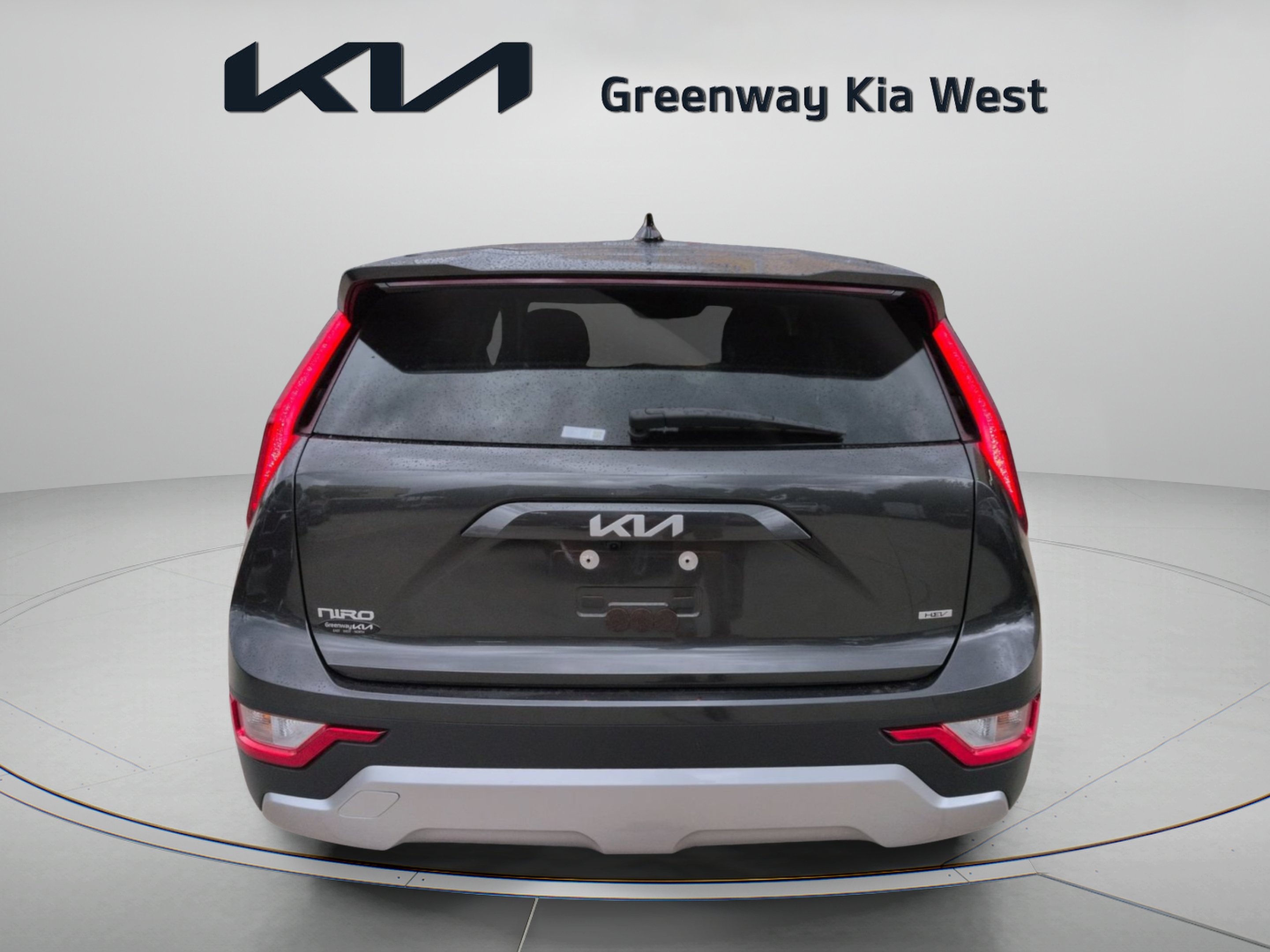 Certified Used 2024 Graphite Gray Kia LX image 7