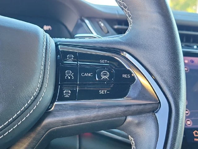 2023 Jeep Grand Cherokee Overland - Photo 28