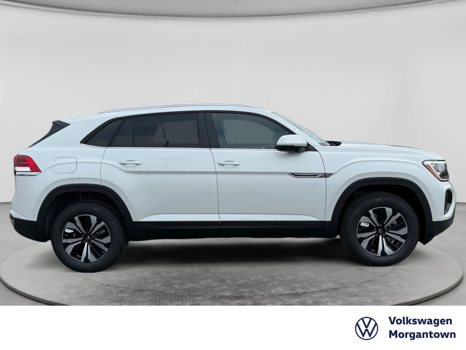 New 2026 Opal White Pearl Volkswagen 2.0T SE image 4
