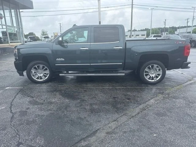 Used 2018 Gray Chevrolet High Country image 5