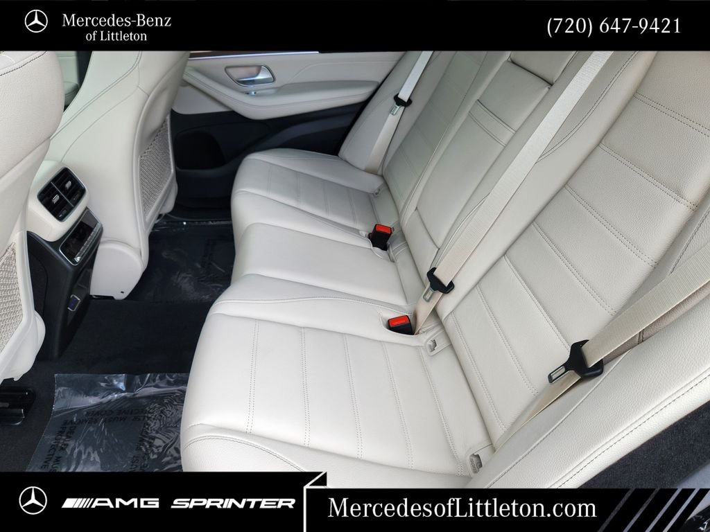 New 2026 Black Mercedes-Benz GLE 580 image 32
