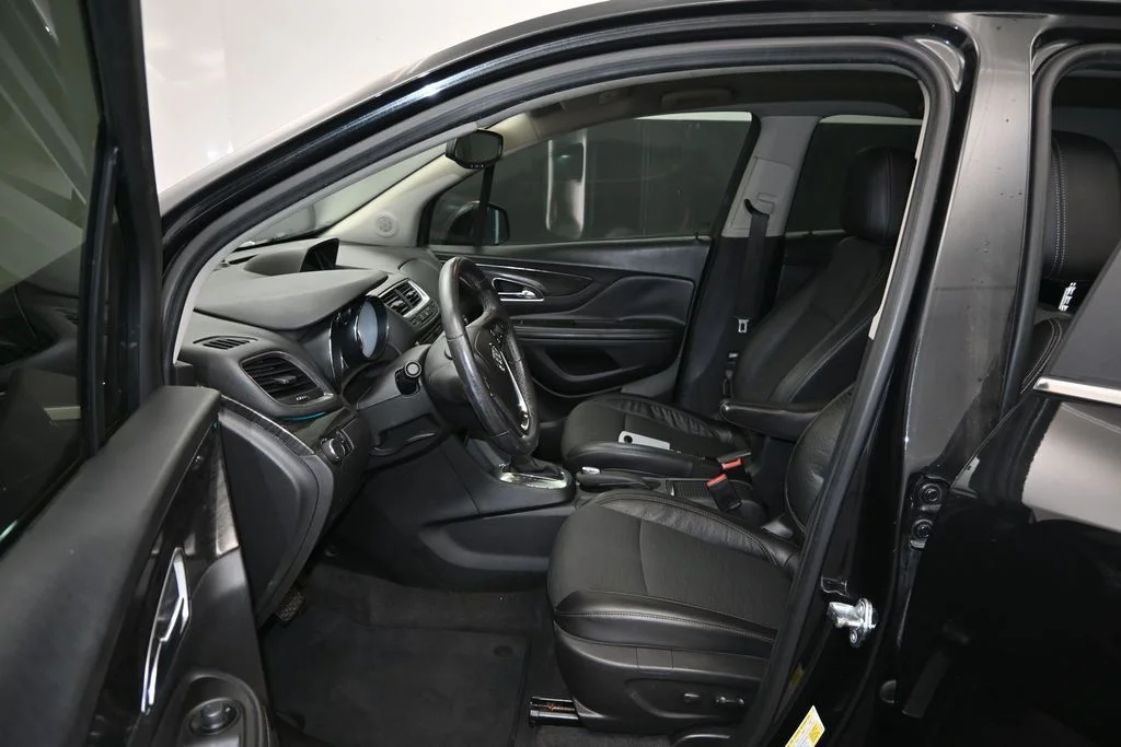 Used 2015 Black Buick Base image 16