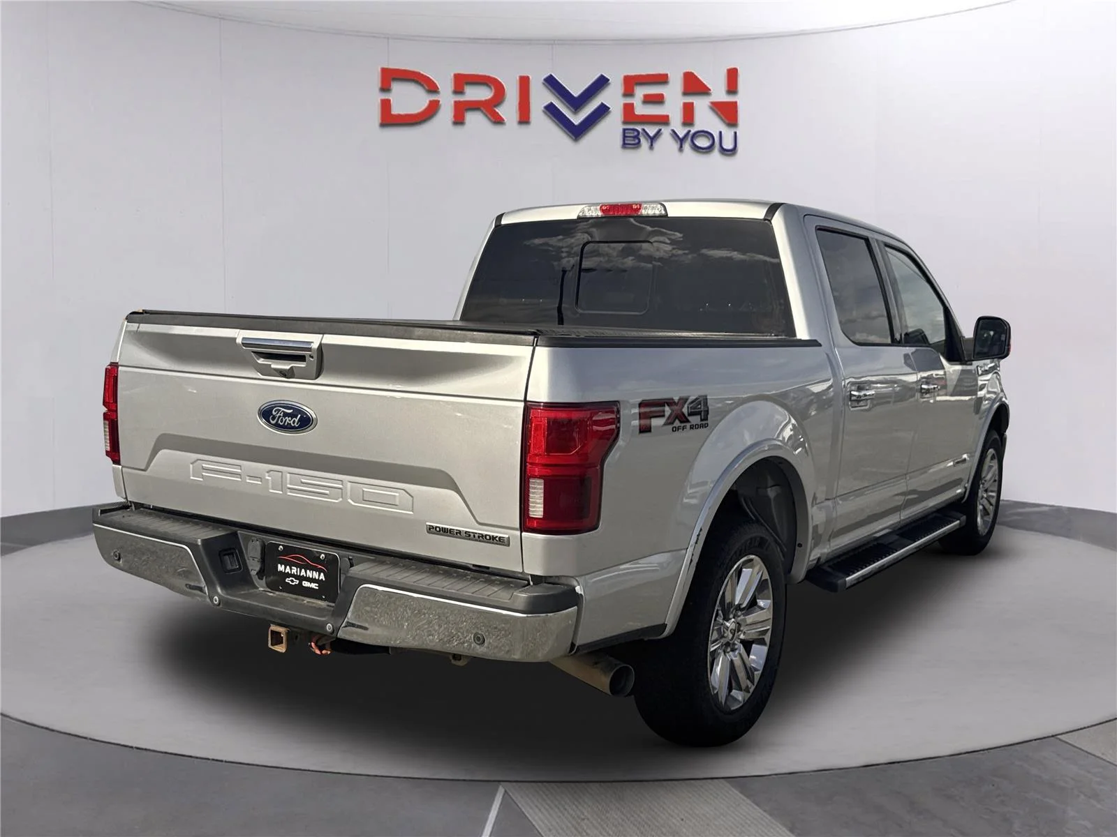 Used 2019 Ingot Silver Ford LARIAT image 4