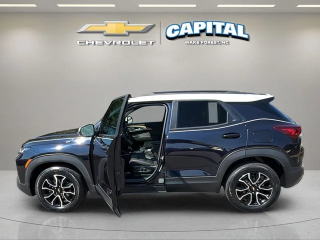 Used 2021 Blue Chevrolet ACTIV image 9