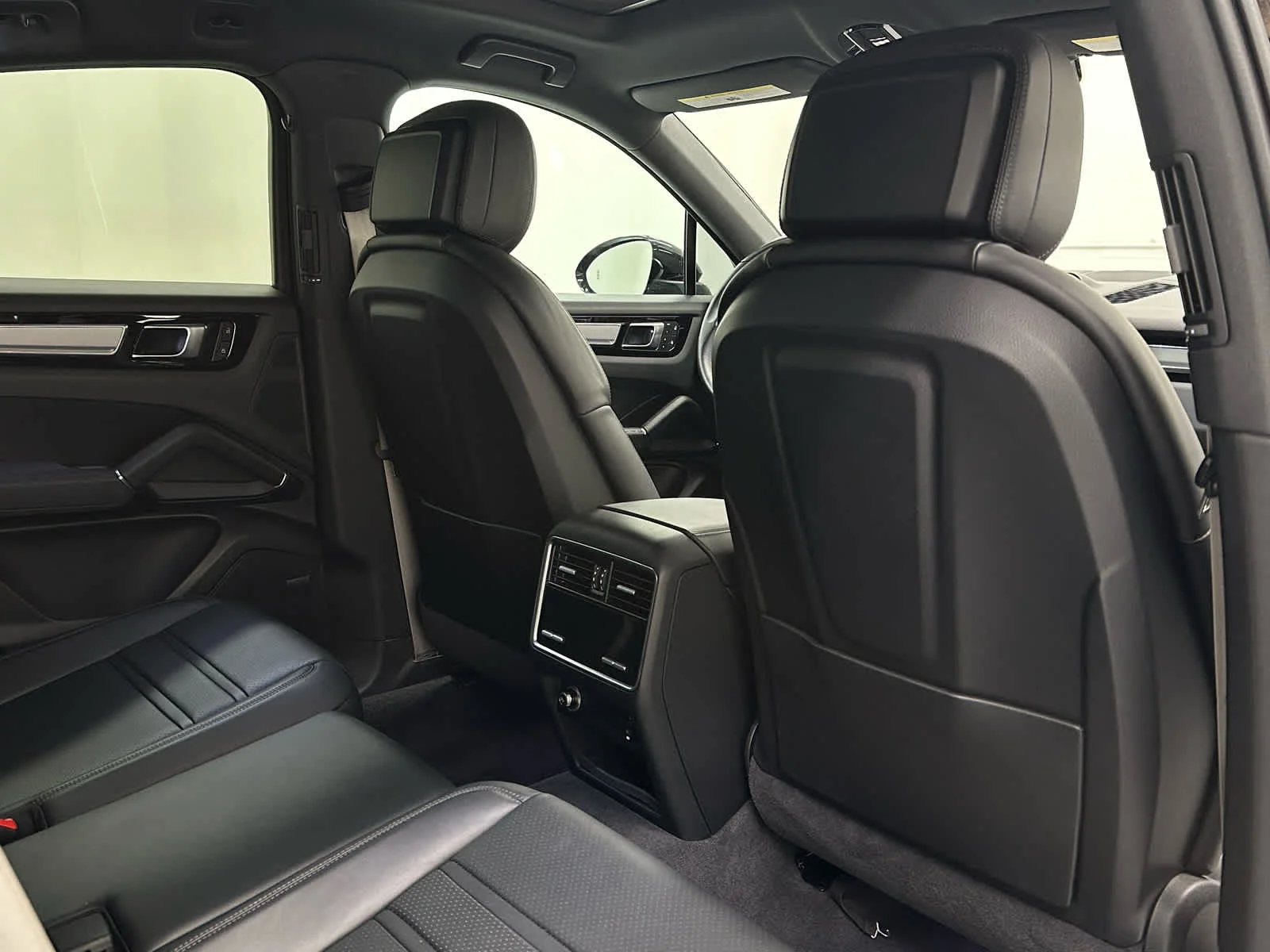 Used 2022 Black Porsche S Platinum Edition image 20