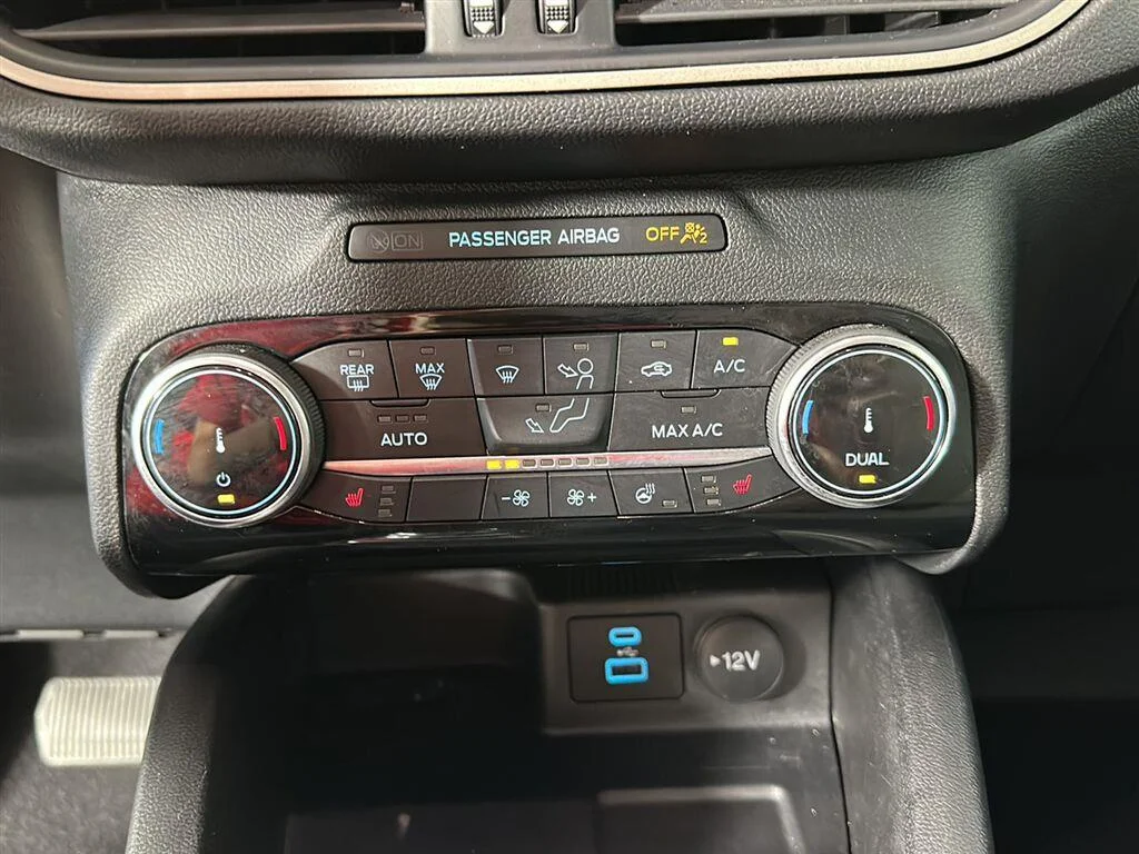 Used 2022 Atlas Blue Ford SE image 21