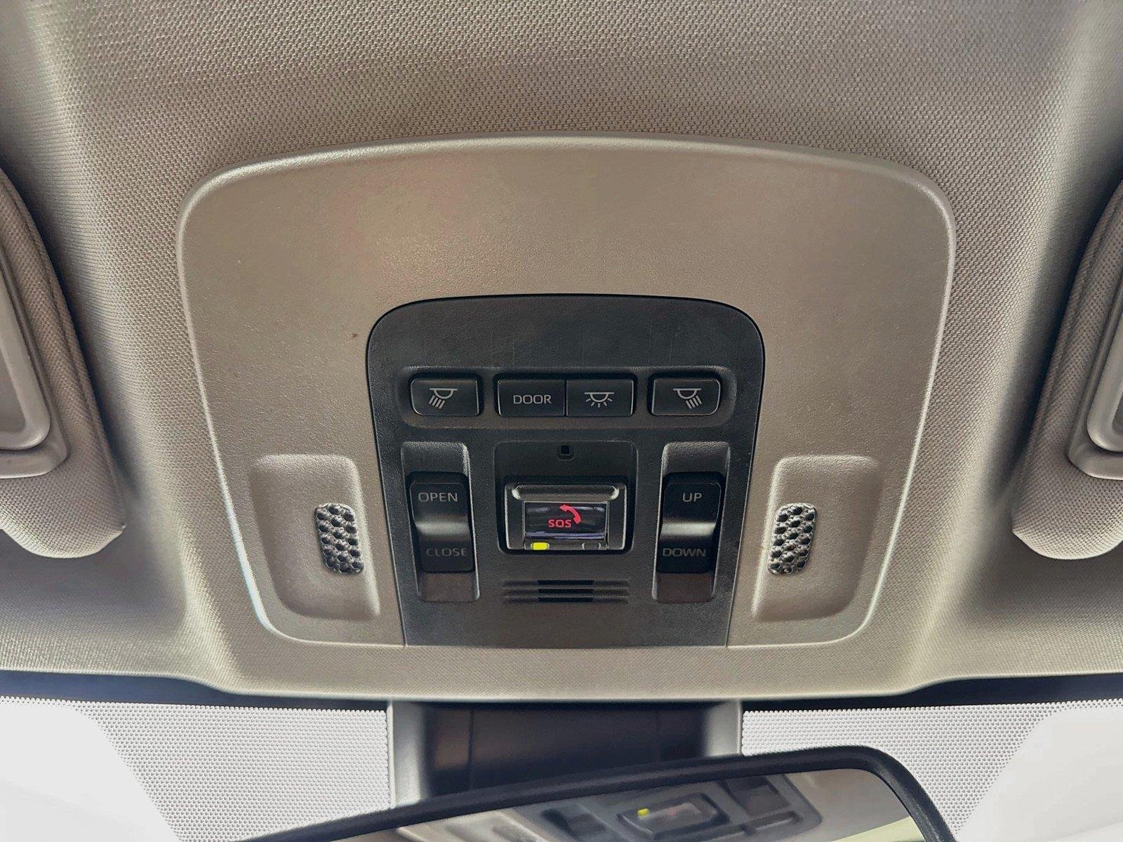 Used 2022 Ice Edge Toyota SE image 22
