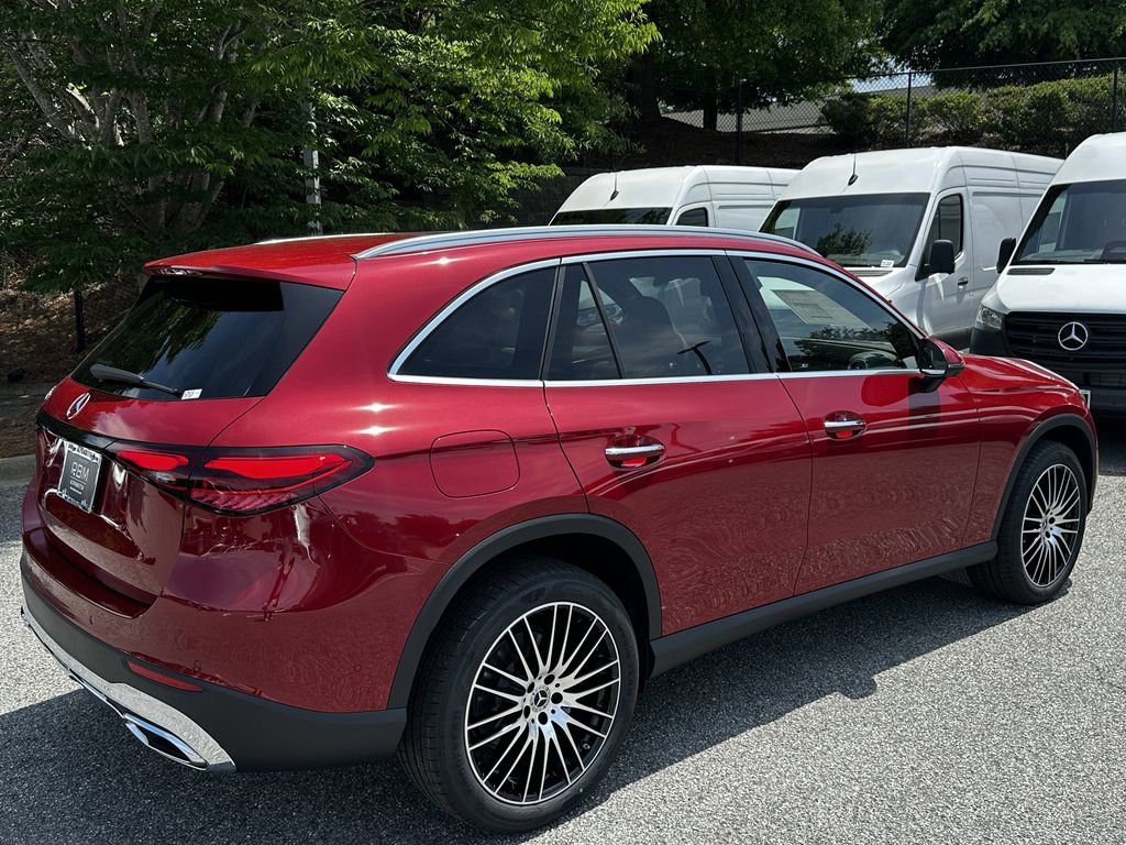 New 2026 MANUFAKTUR Patagonia Red Metallic Mercedes-Benz GLC 300 image 8