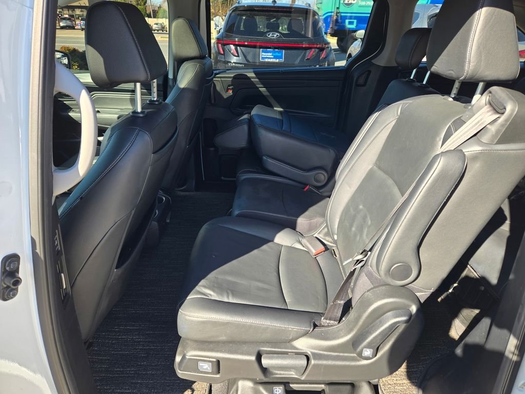 2022 Honda Odyssey Touring - Photo 25