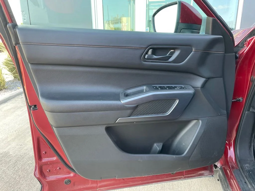 Used 2024 Red Nissan Rock Creek image 9