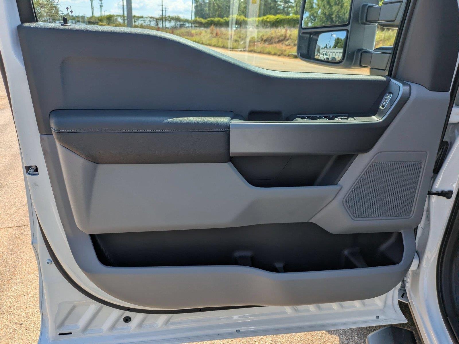 New 2026 Oxford White Ford F-350® XL image 11