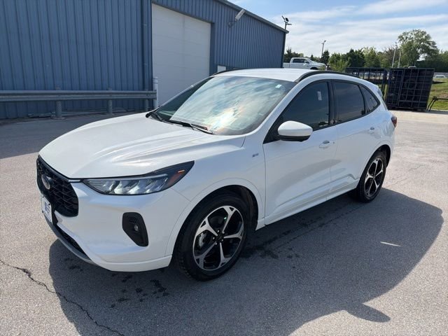 2023 Ford Escape ST-Line Select AWD 2.0L's photo