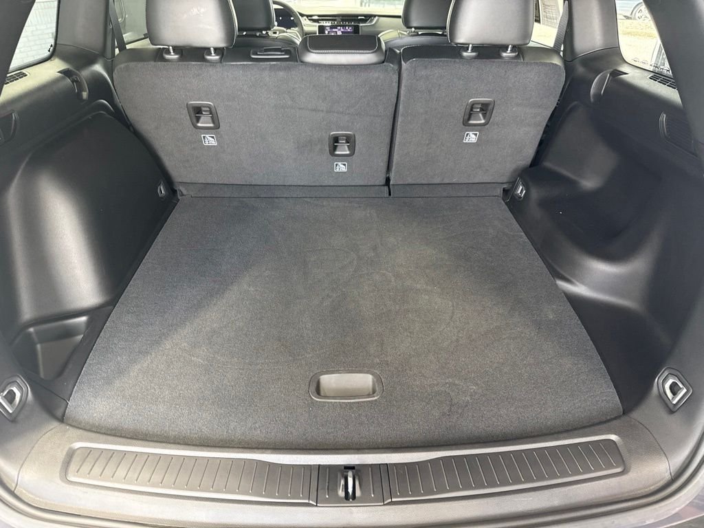 Used 2025 Gray Jeep Altitude X image 8