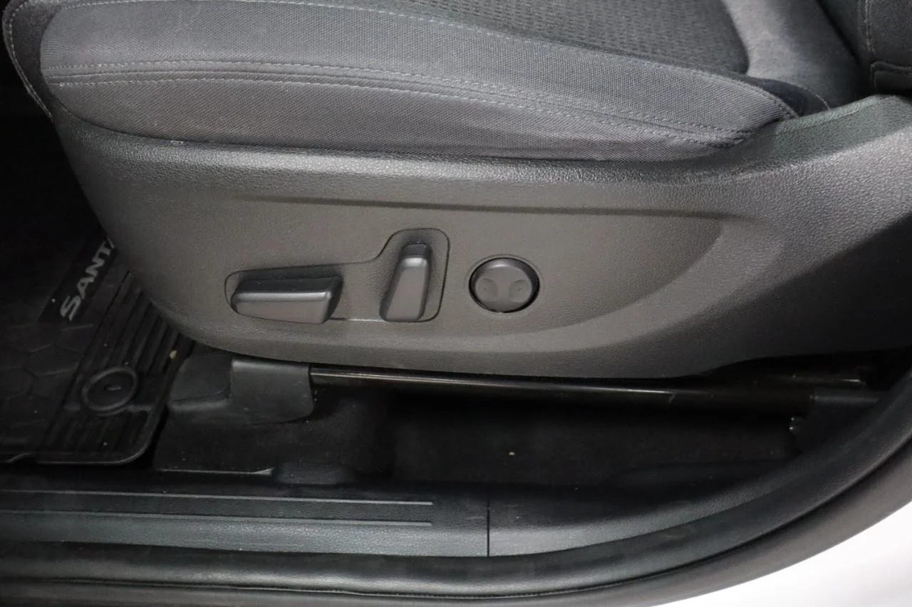 Used 2023 Serenity White Pearl Hyundai SEL image 11