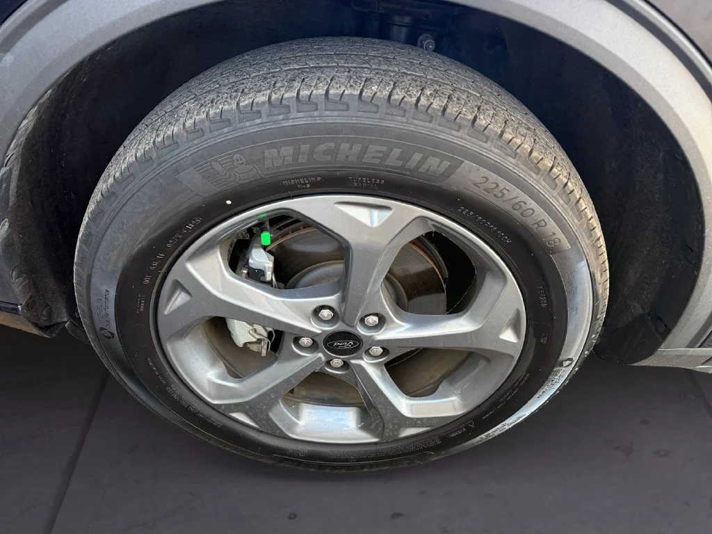 2025 Ford Escape ST-Line Select - Photo 9