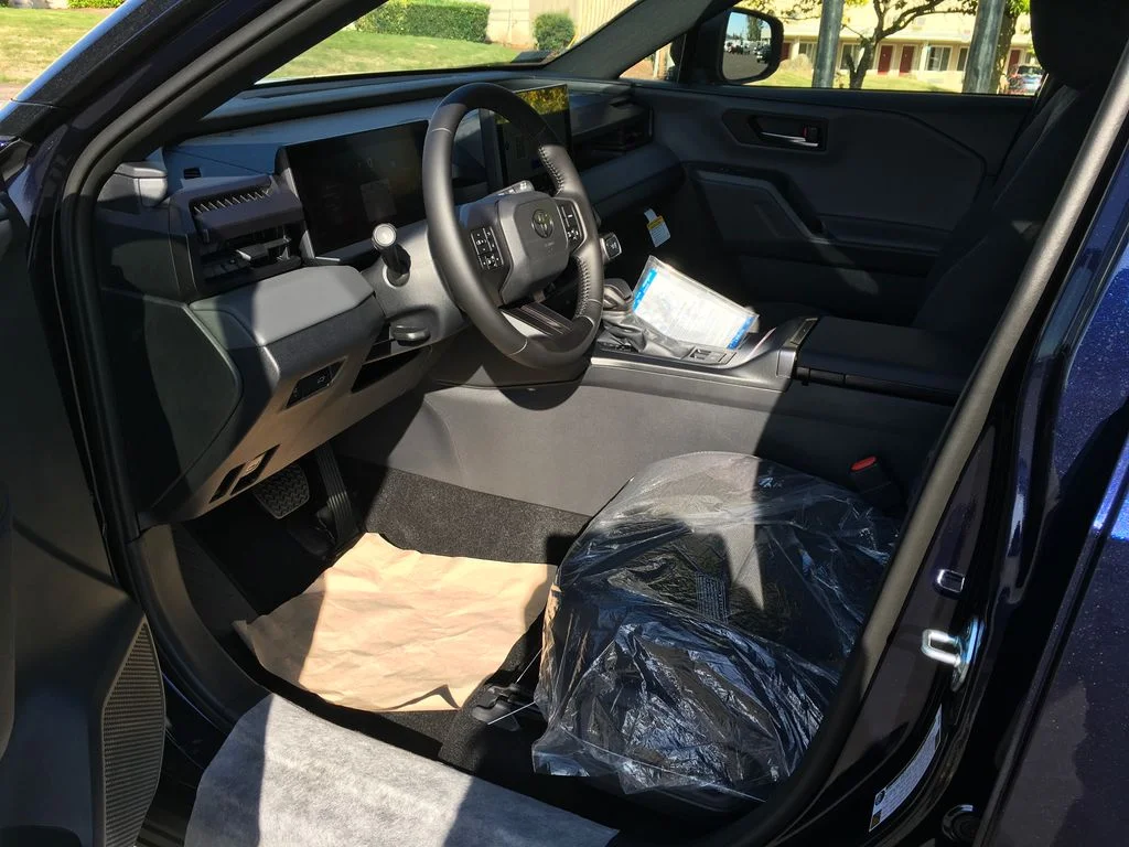 New 2026 Blueprint Toyota SE image 3