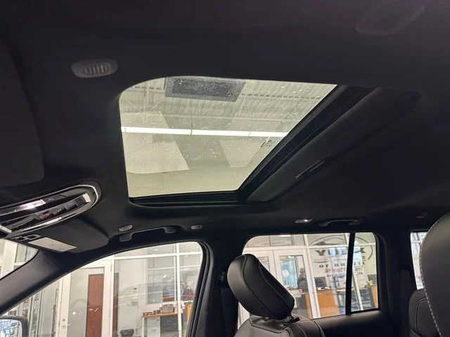 New 2026 Black Jeep Laredo Altitude image 21