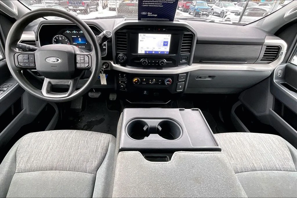 Used 2022 Silver Ford XLT image 13