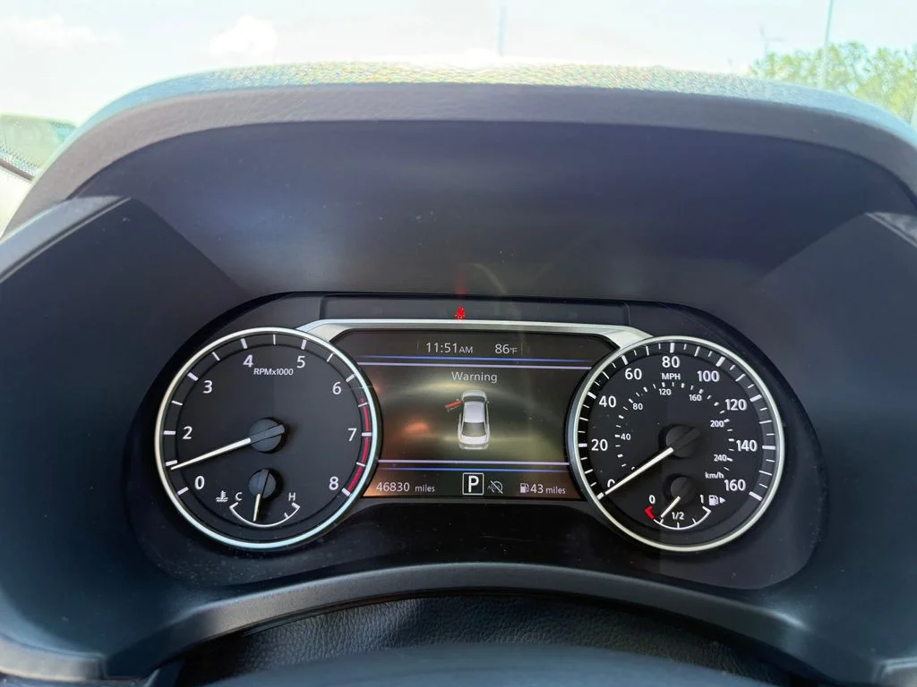 Used 2025 Gray Nissan SR image 15