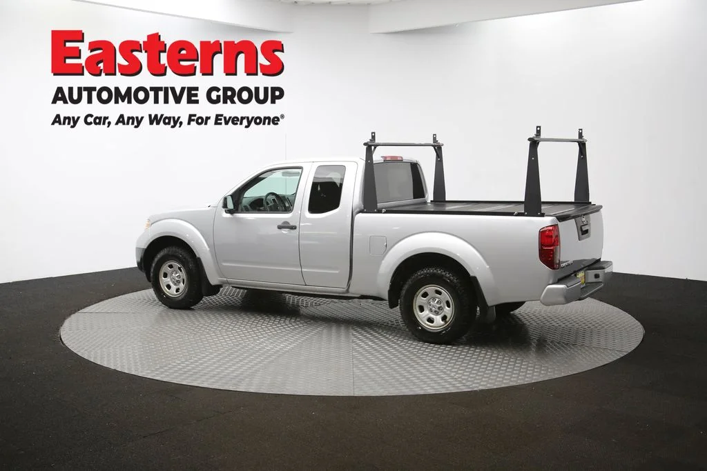 Used 2019 Silver Nissan S image 61