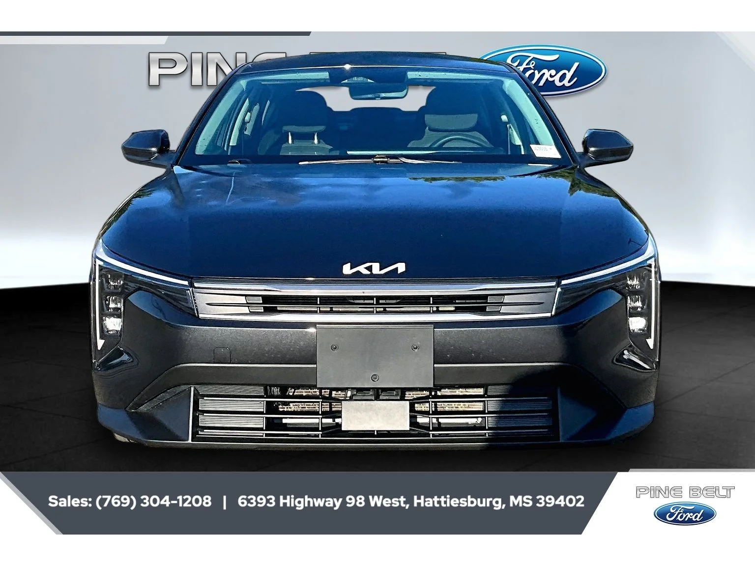 Used 2025 Interstellar Gray Kia LX image 3