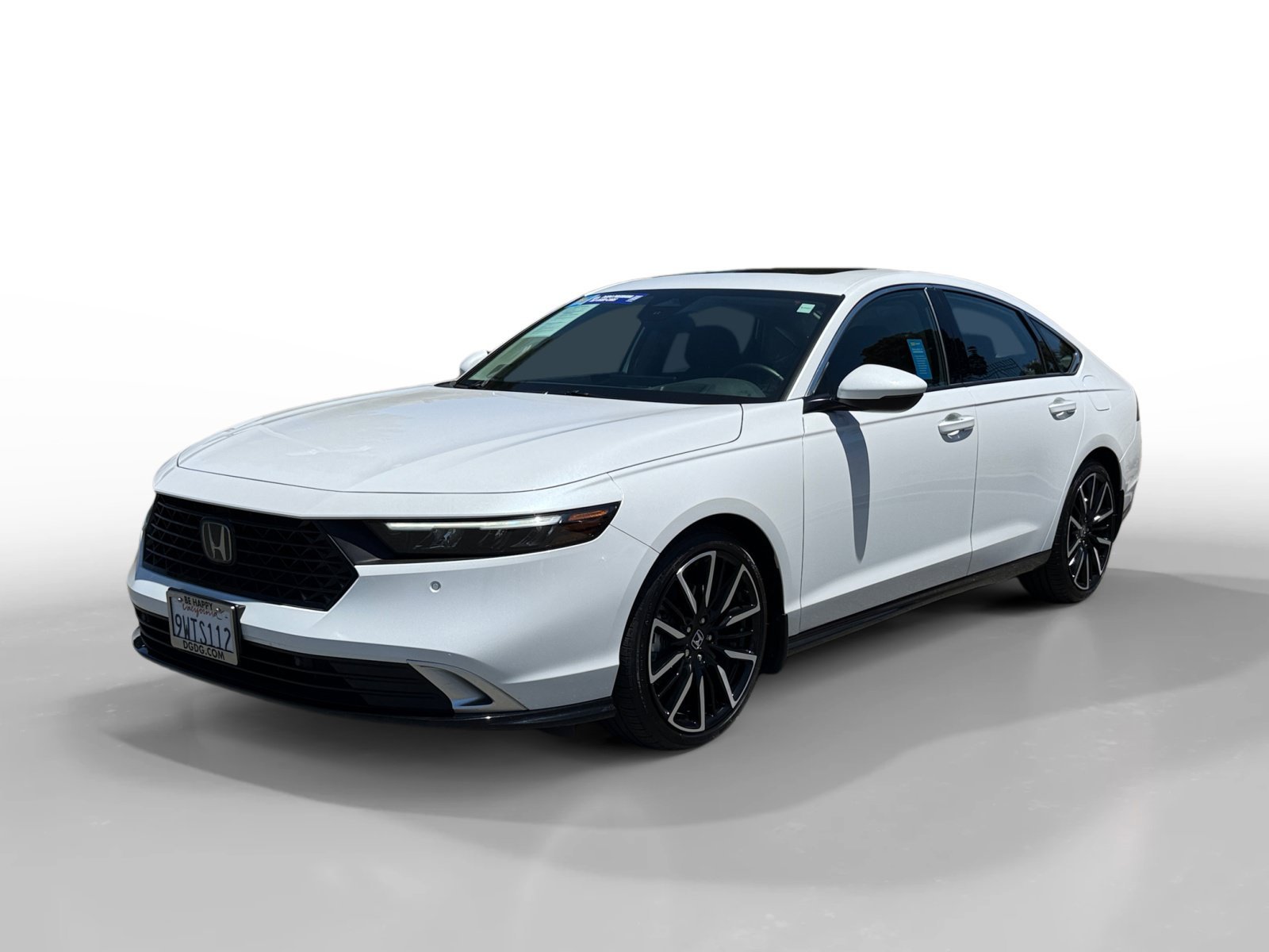 Used 2025 Platinum White Pearl Honda Touring image 1