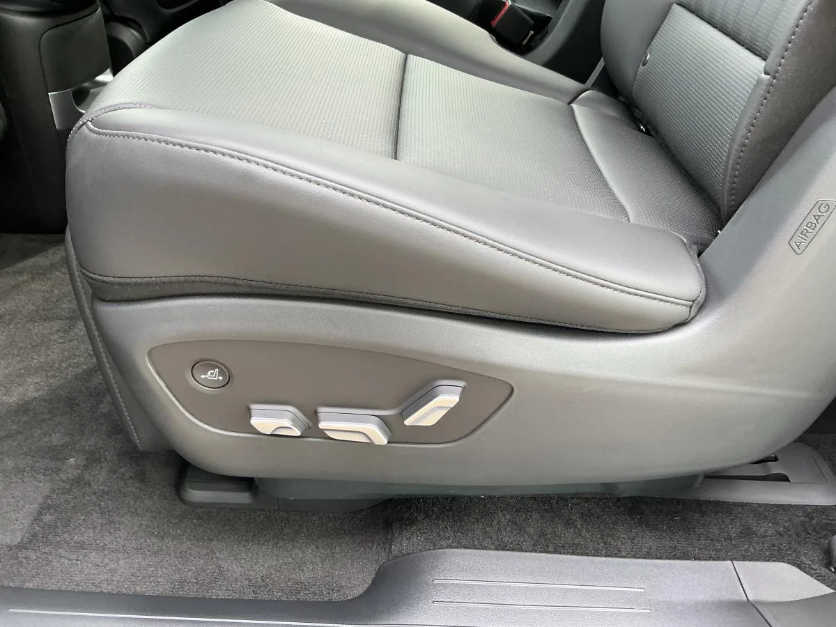 New 2026 White Hyundai Preferred image 35