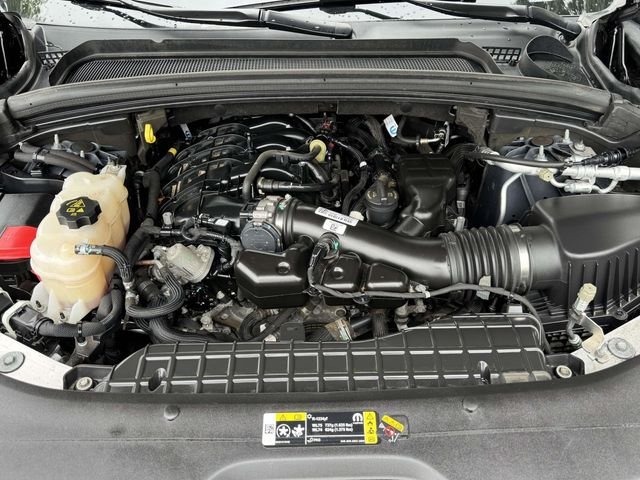 Used 2023 Gray Jeep Limited image 13