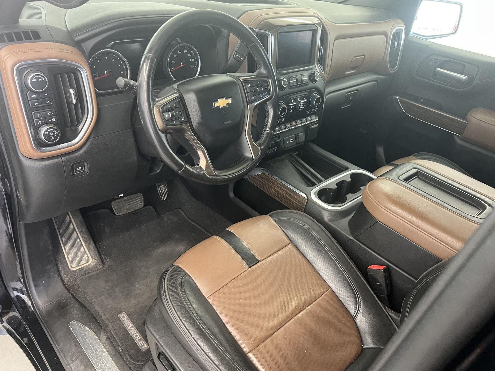 Used 2021 BLACK Chevrolet High Country image 3