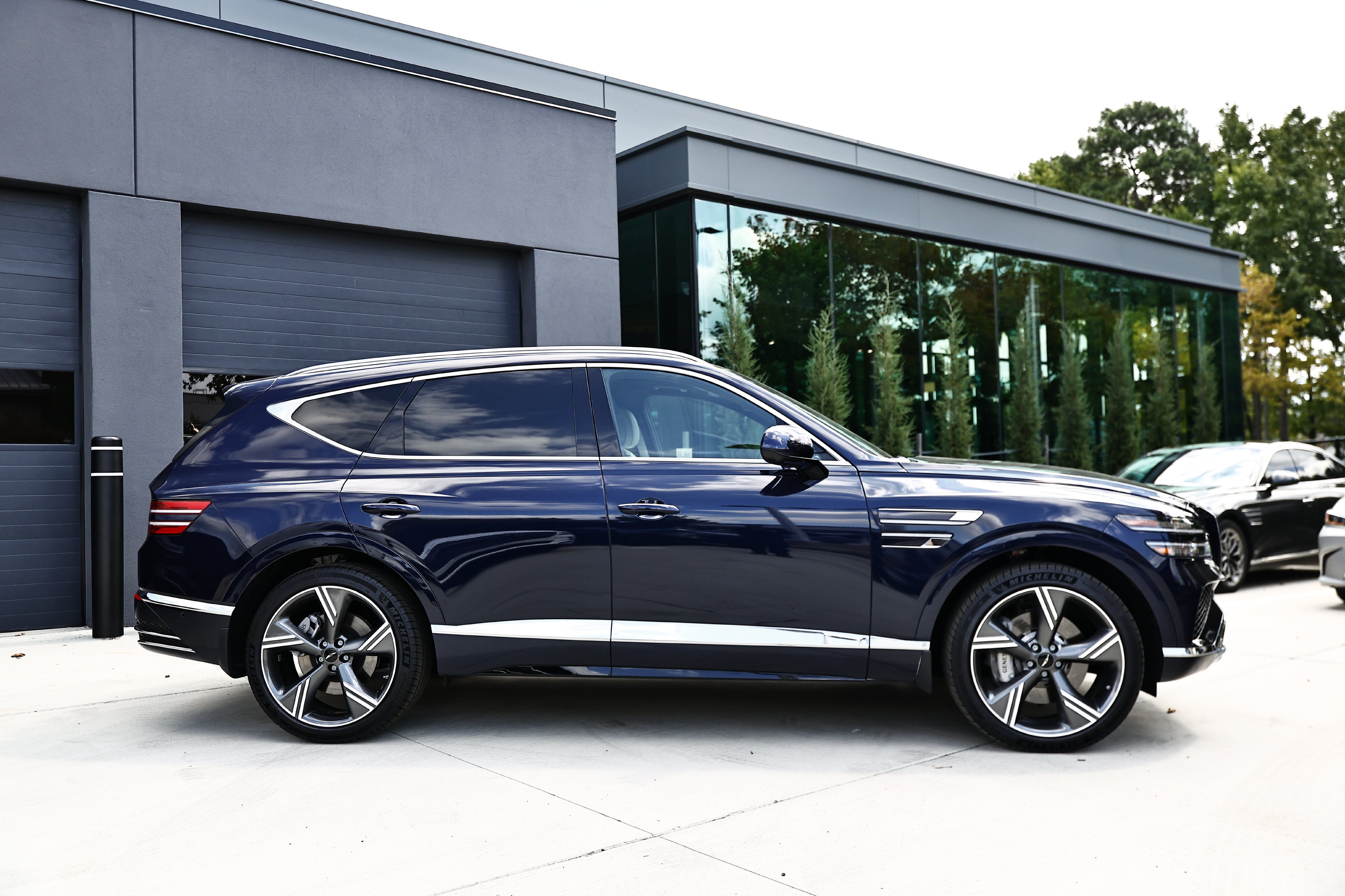 Used 2026 Capri Blue Genesis 3.5T Prestige image 4