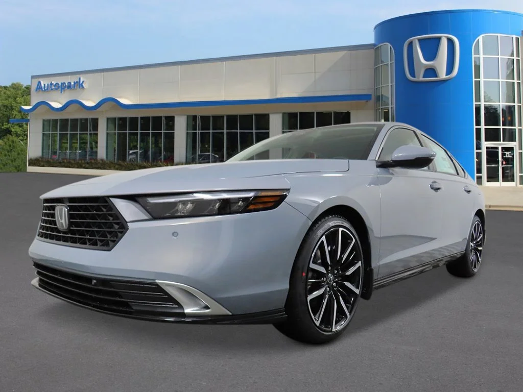 New 2026 Urban Gray Pearl Honda Touring image 1