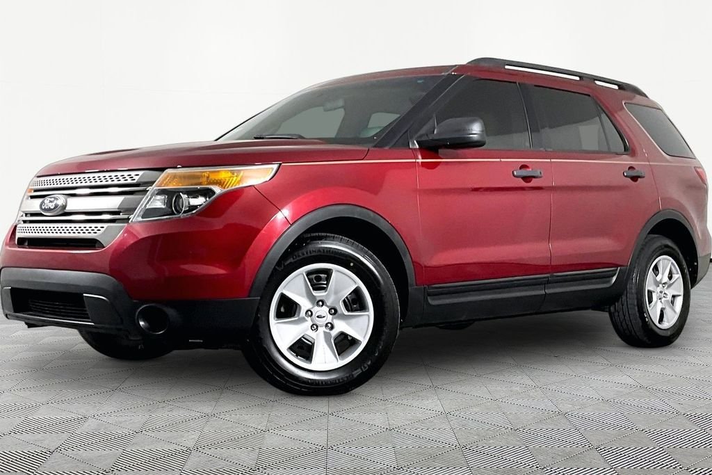 Used 2013 Red Ford Base image 1
