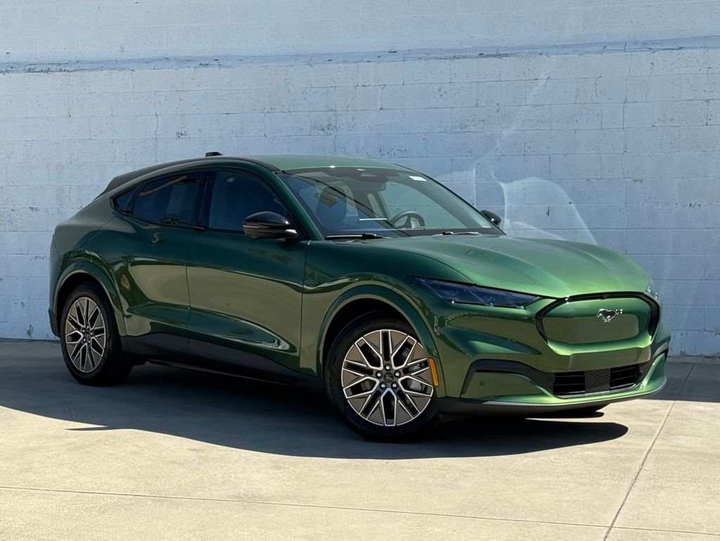 2026 Ford Mustang-Mach-e Premium's photo