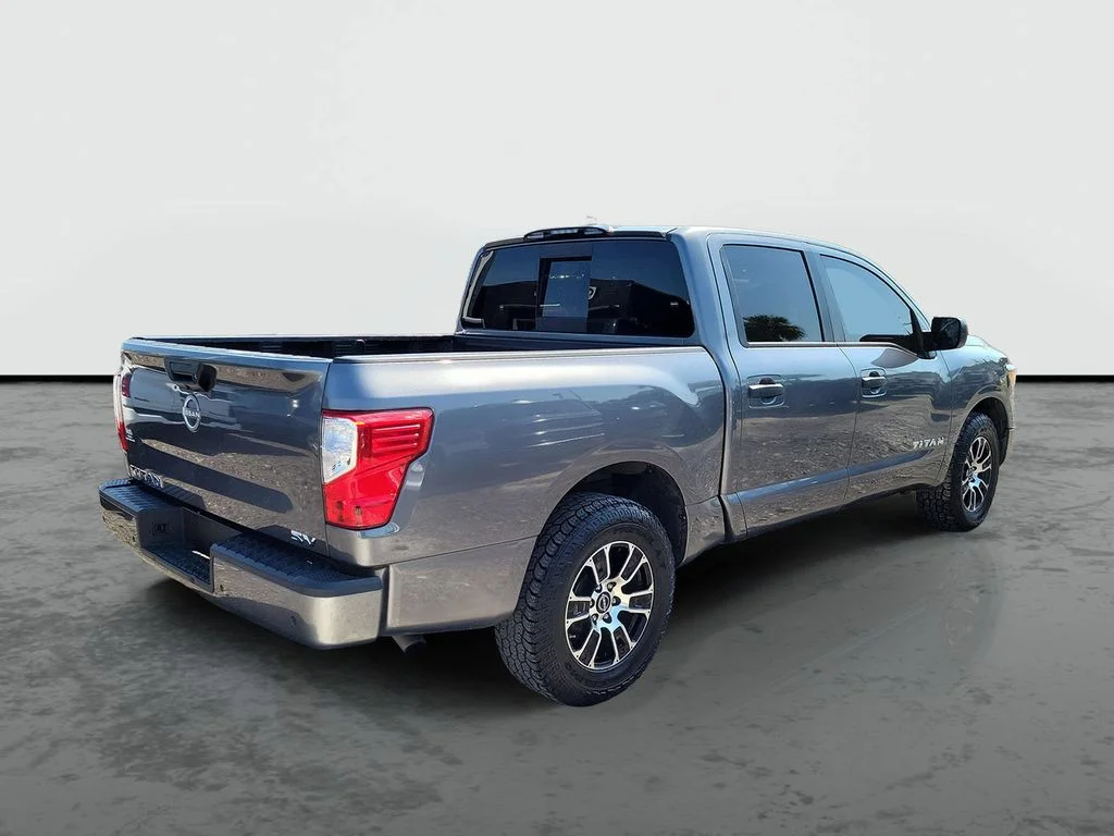 Used 2023 Gray Nissan SV image 2