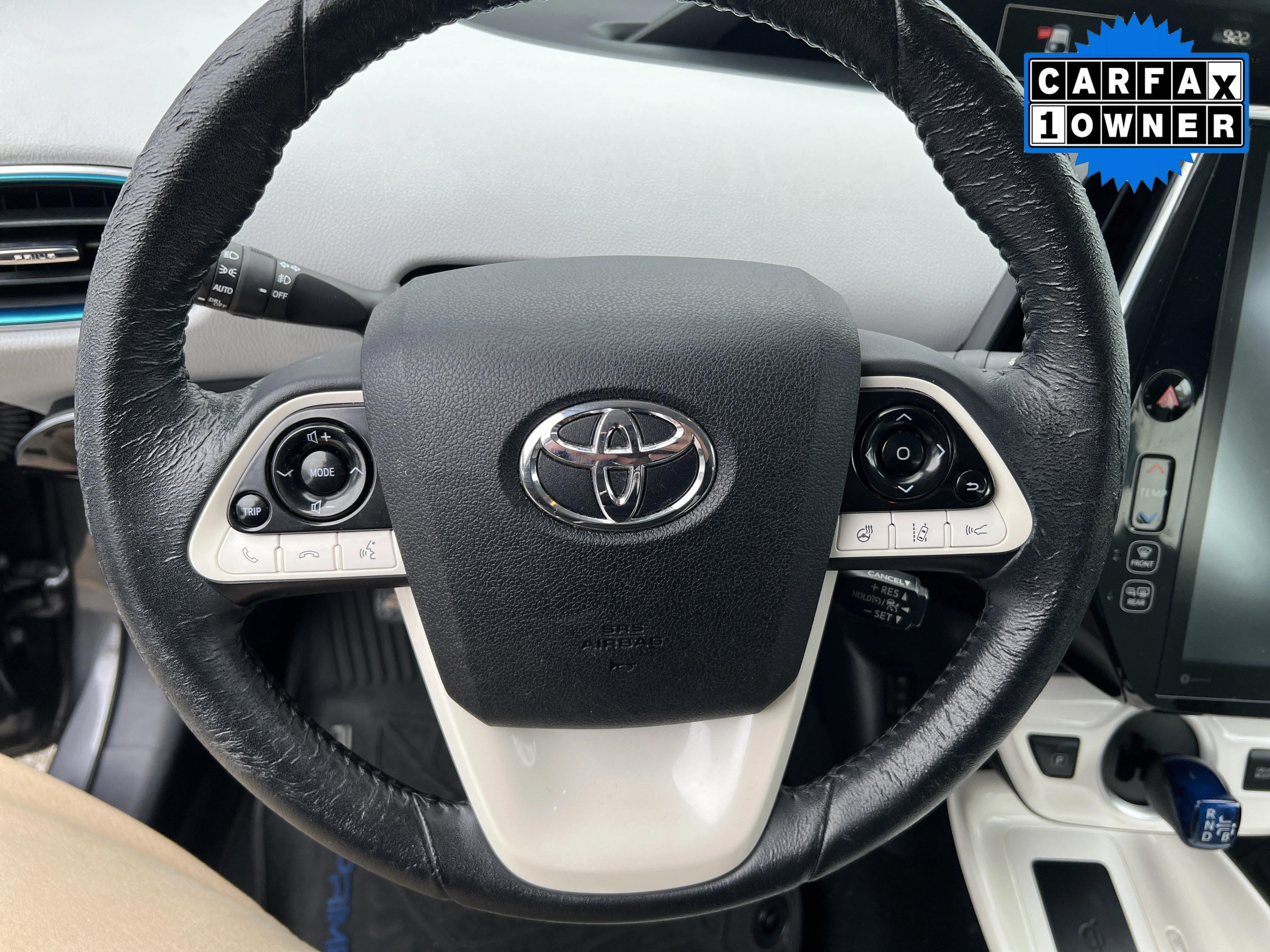 Used 2017 Magnetic Gray Metallic Toyota Advanced image 8