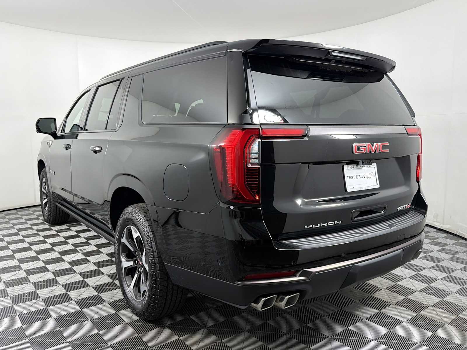 New 2026 Onyx Black GMC AT4 Ultimate image 4