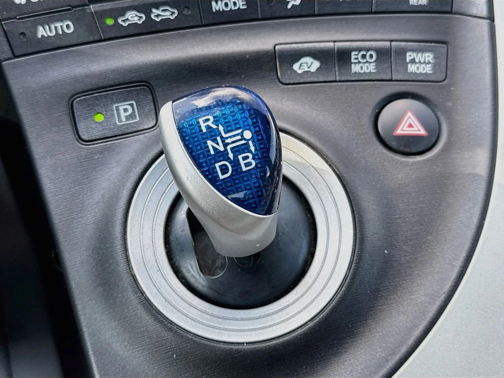 Used 2010 Red Toyota I image 19