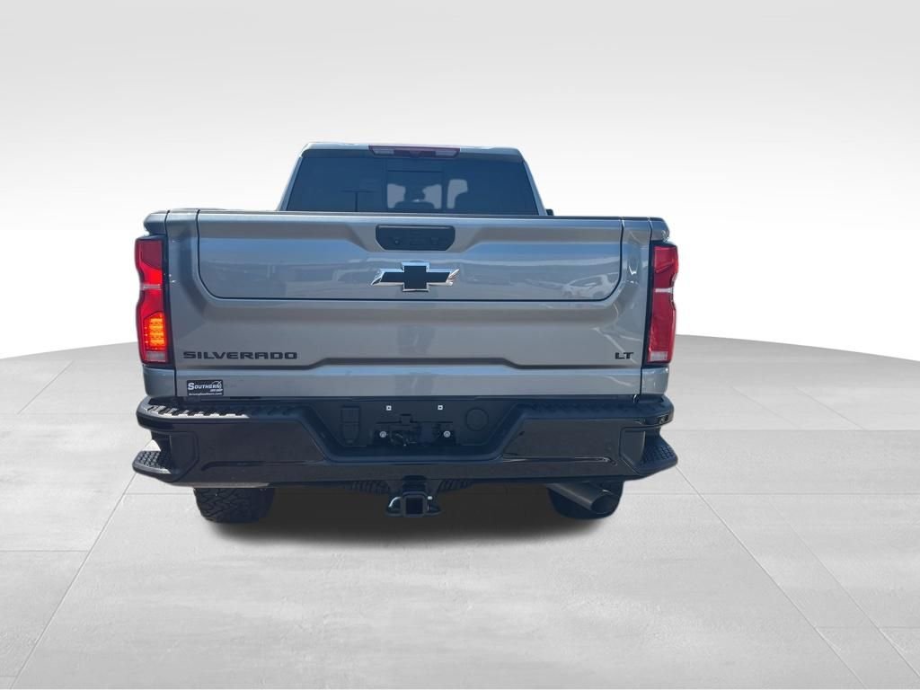 Used 2025 Gray Chevrolet LT image 5