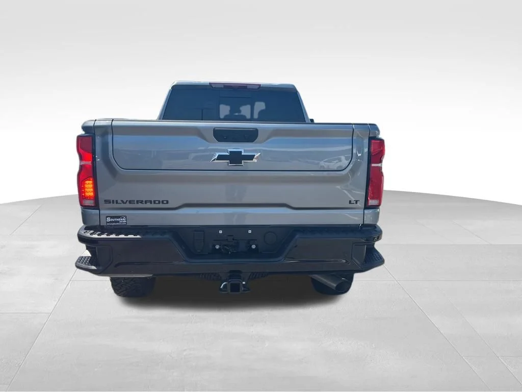 Used 2025 Gray Chevrolet LT image 5
