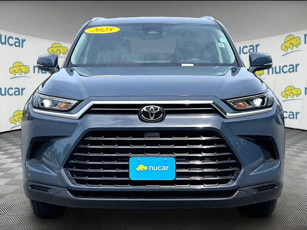 Used 2025 White Toyota XLE image 2