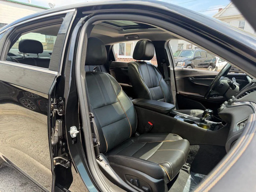 Used 2019 Black Chevrolet Premier image 8