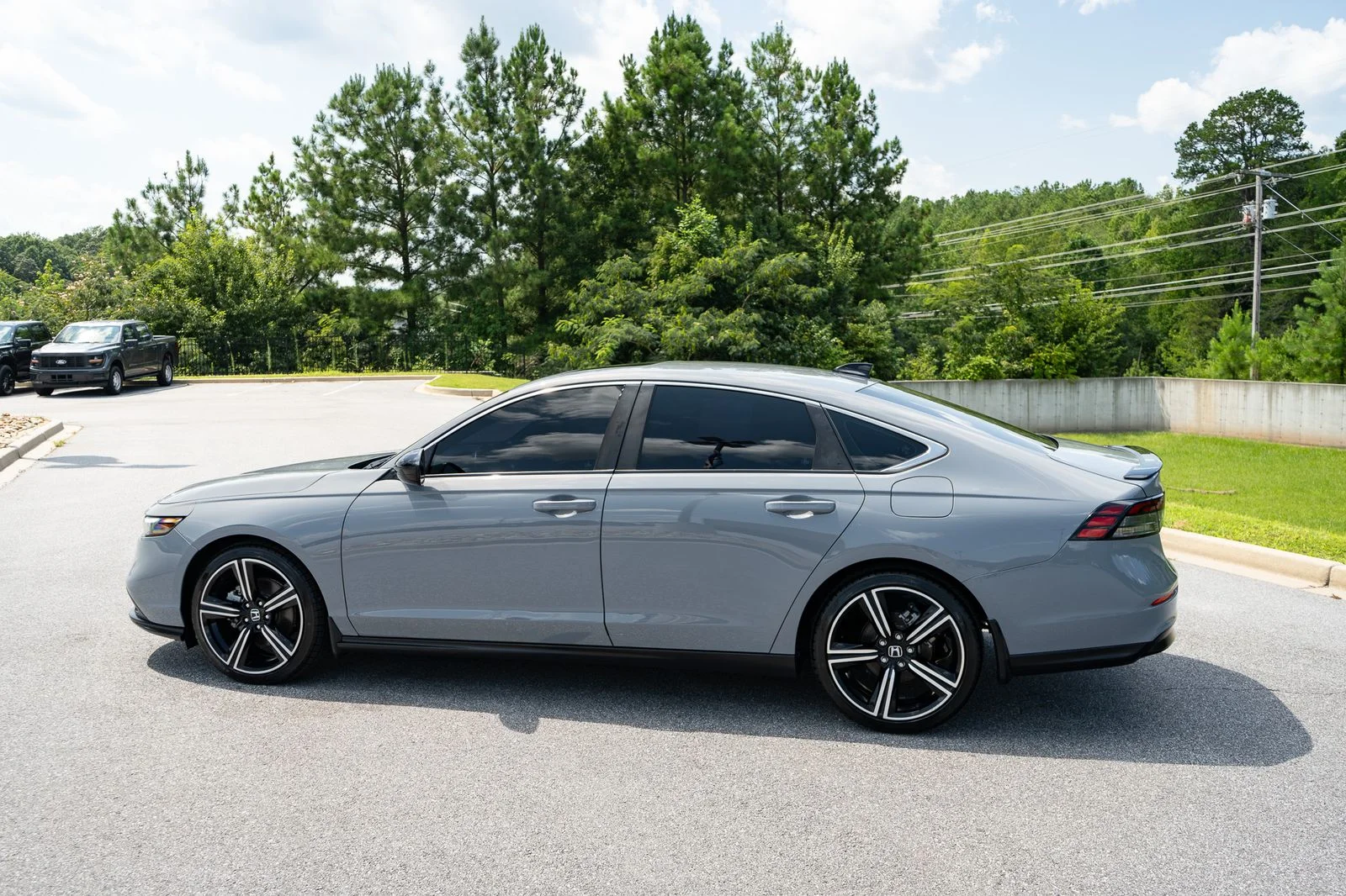 Used 2023  Honda Sport image 7