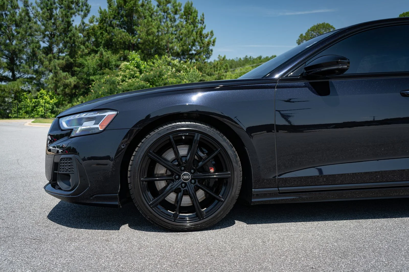 Used 2024  Audi 4.0T image 14