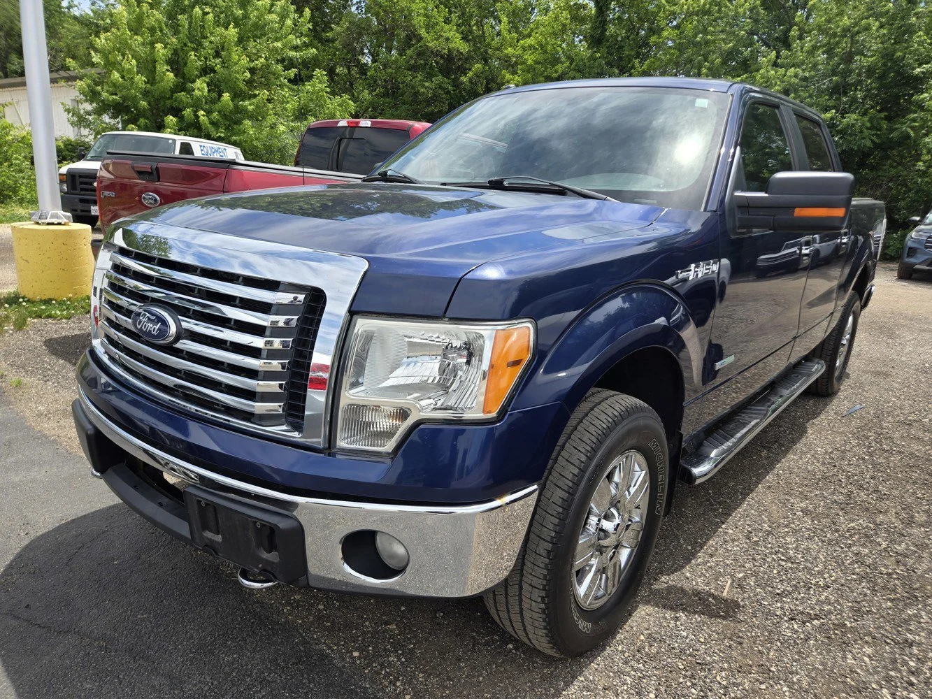 Used 2012 Blue Ford  image 2